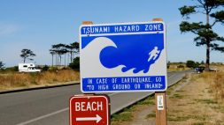 A tsunami evacuation sign along Washington’s coast. Rob Witter/USGS